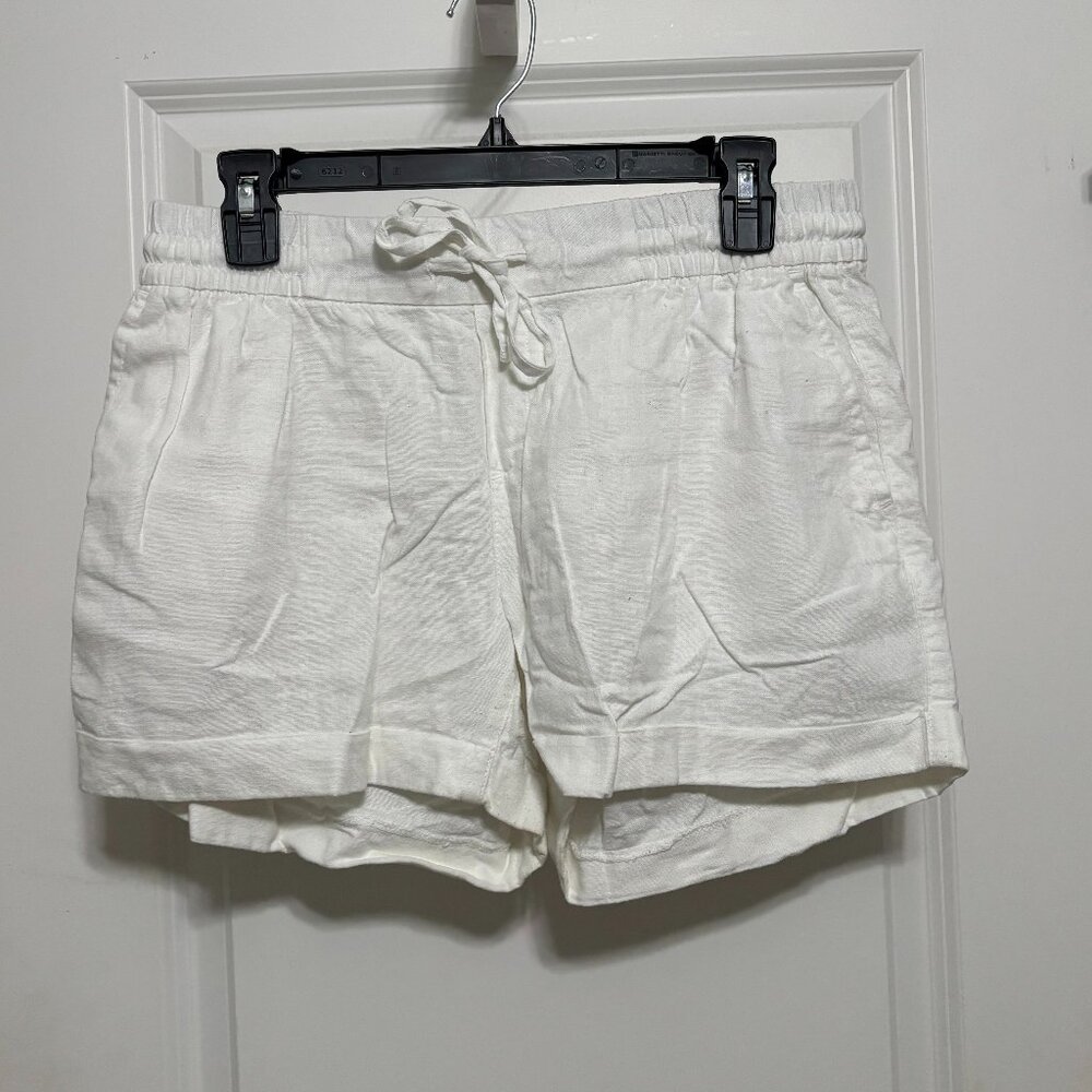Old Navy Linen White Shorts with Pockets